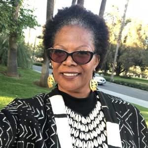 Meet your Posher, Stacy